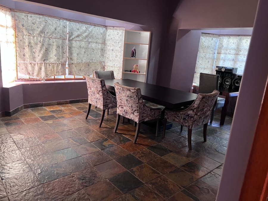 3 Bedroom Property for Sale in Mountain View Gauteng