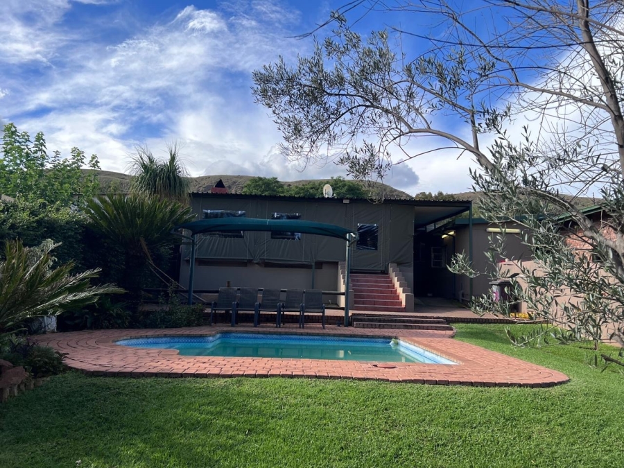 3 Bedroom Property for Sale in Mountain View Gauteng