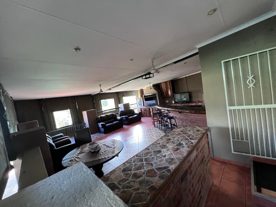 3 Bedroom Property for Sale in Mountain View Gauteng