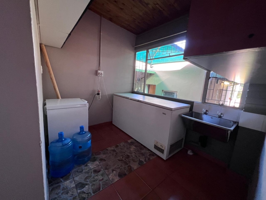 3 Bedroom Property for Sale in Mountain View Gauteng