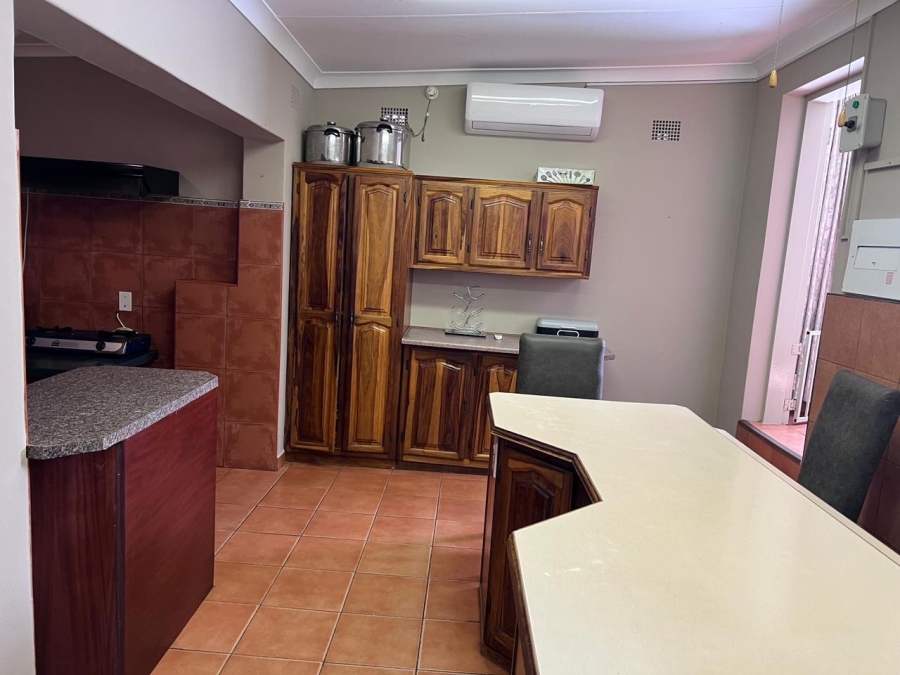 3 Bedroom Property for Sale in Mountain View Gauteng