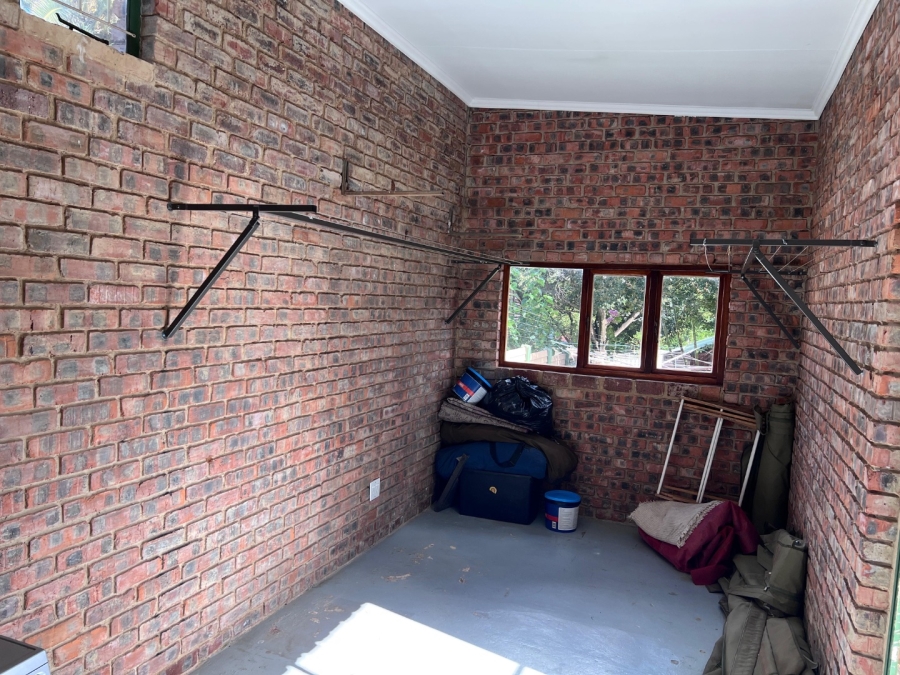 3 Bedroom Property for Sale in Mountain View Gauteng