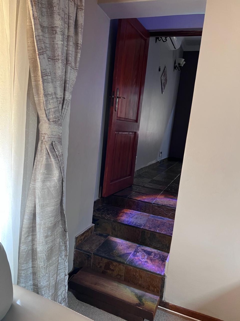 3 Bedroom Property for Sale in Mountain View Gauteng