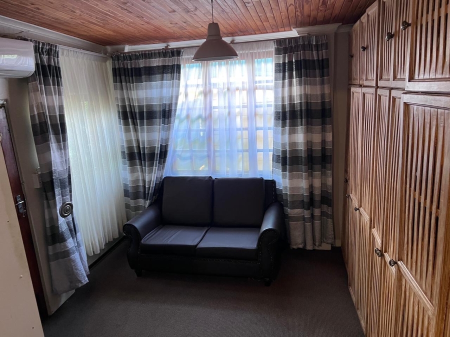 3 Bedroom Property for Sale in Mountain View Gauteng