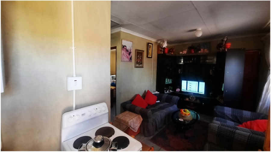 2 Bedroom Property for Sale in Tembisa Central Gauteng