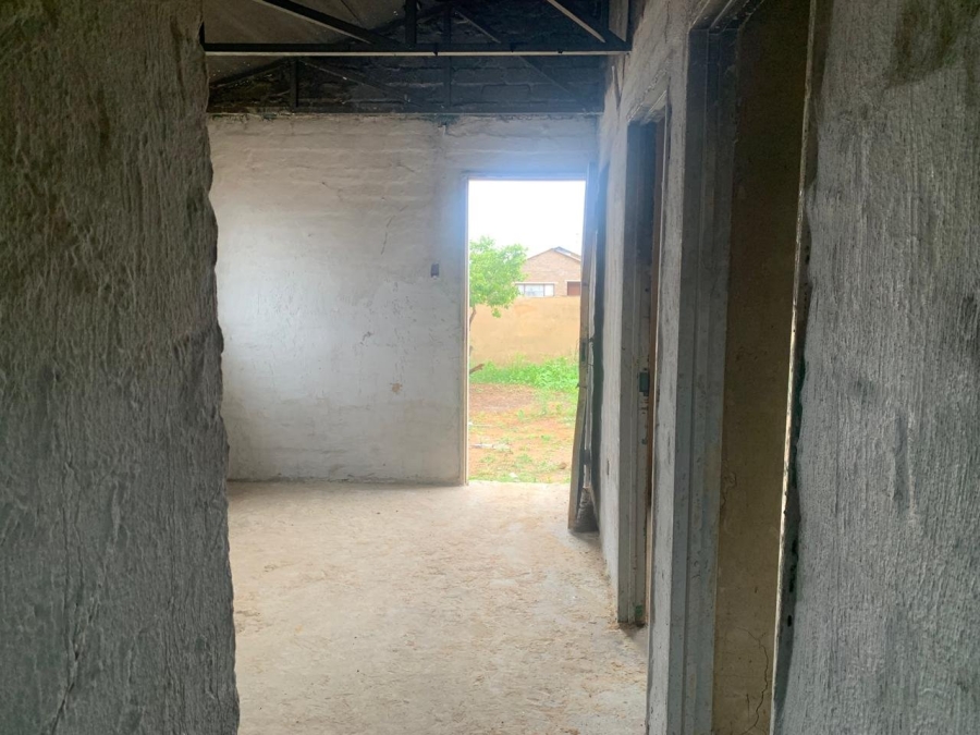 2 Bedroom Property for Sale in Mohlakeng Gauteng