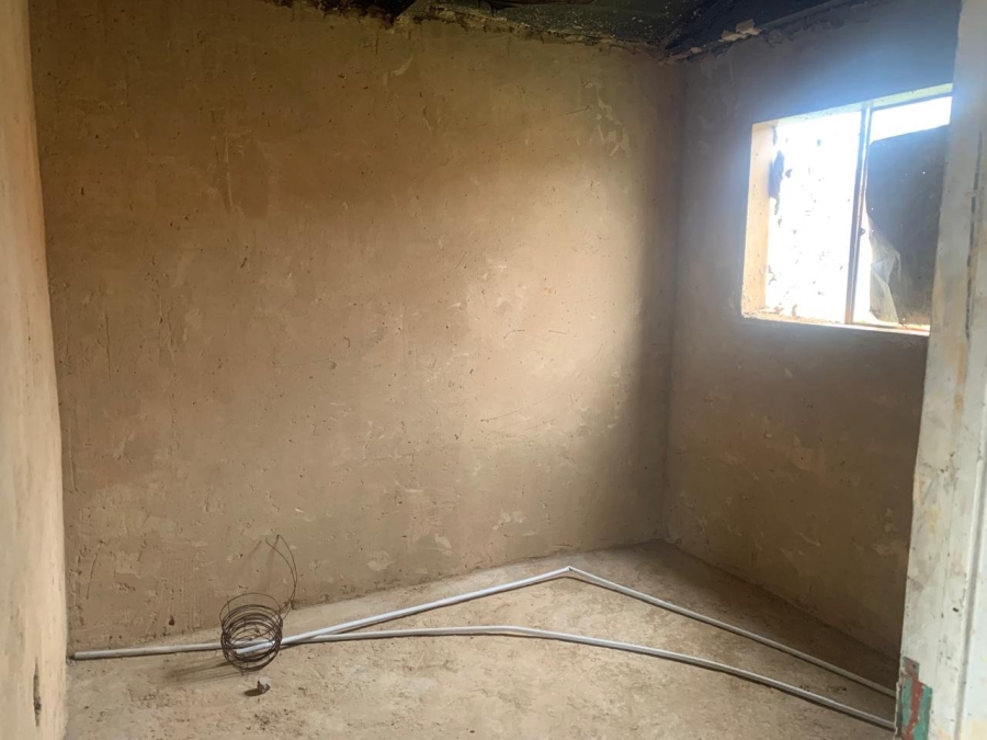 2 Bedroom Property for Sale in Mohlakeng Gauteng