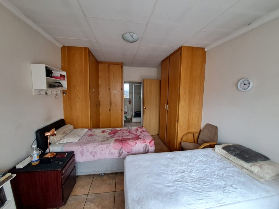 3 Bedroom Property for Sale in Dunnottar Gauteng