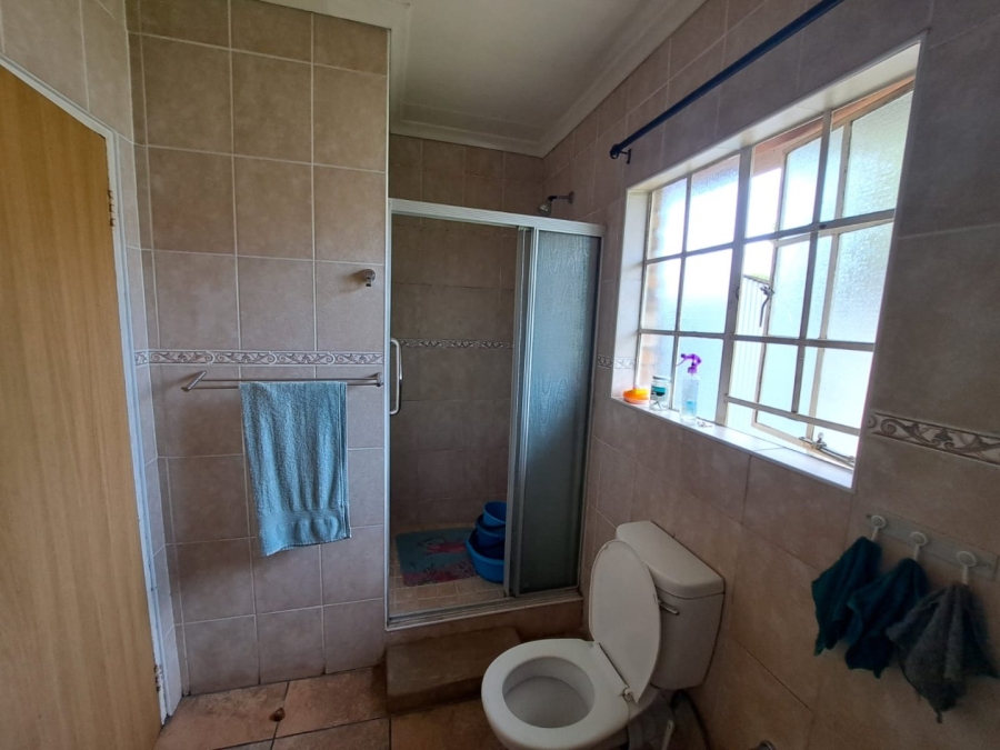 3 Bedroom Property for Sale in Dunnottar Gauteng