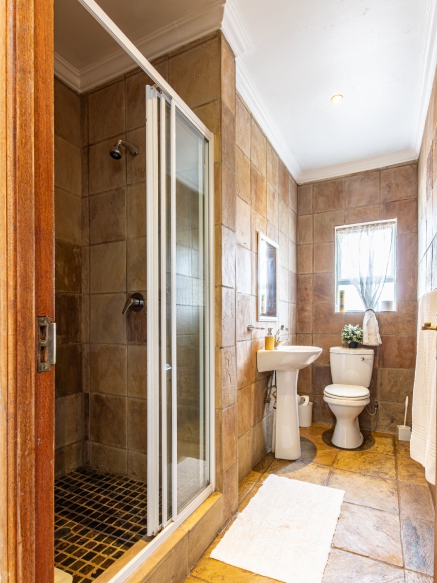 5 Bedroom Property for Sale in Ruimsig Gauteng