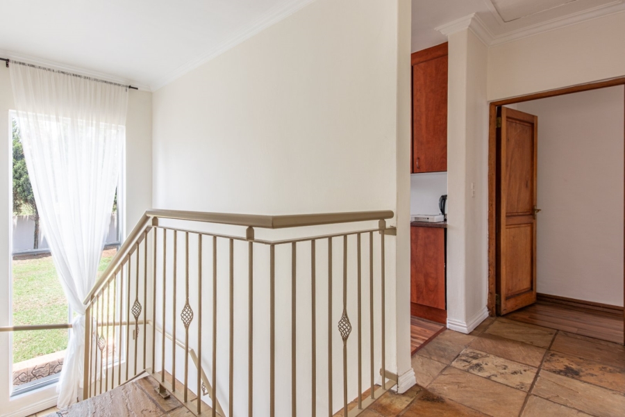 5 Bedroom Property for Sale in Ruimsig Gauteng