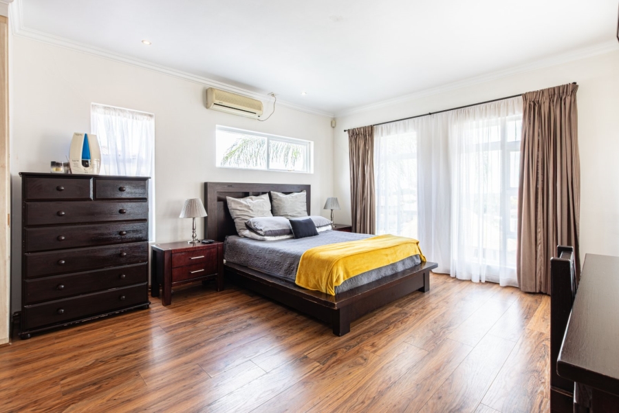 5 Bedroom Property for Sale in Ruimsig Gauteng