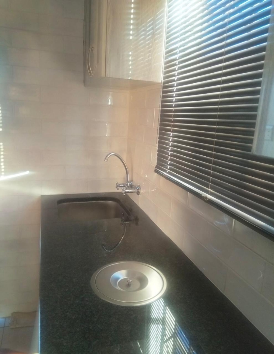 2 Bedroom Property for Sale in Windmill Park Gauteng