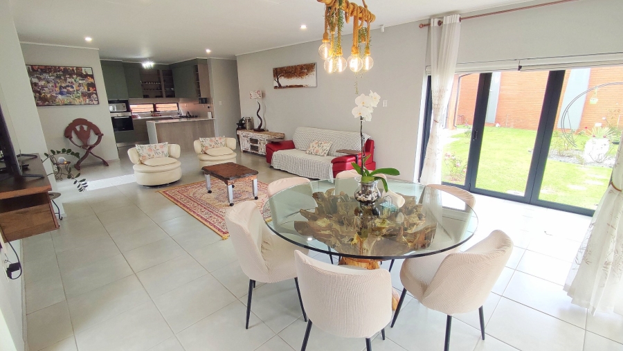 4 Bedroom Property for Sale in Amberfield Gauteng