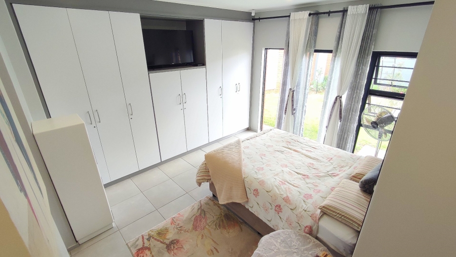 4 Bedroom Property for Sale in Amberfield Gauteng