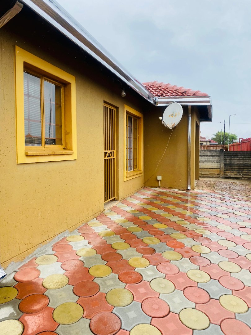 2 Bedroom Property for Sale in Nellmapius Gauteng