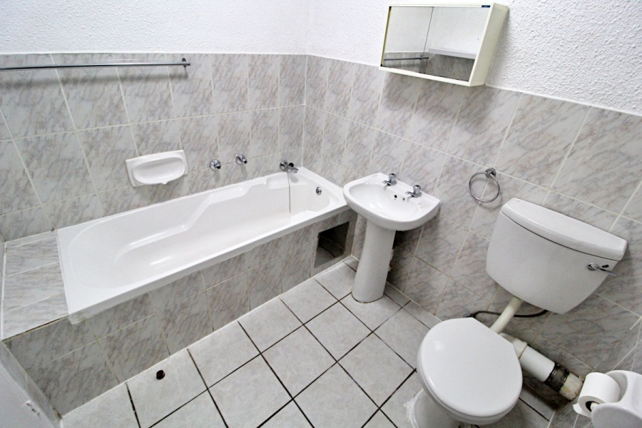 2 Bedroom Property for Sale in Primrose Hill Gauteng