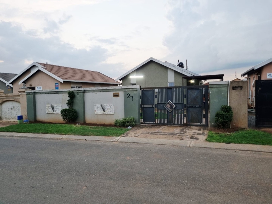 2 Bedroom Property for Sale in Windmill Park Gauteng