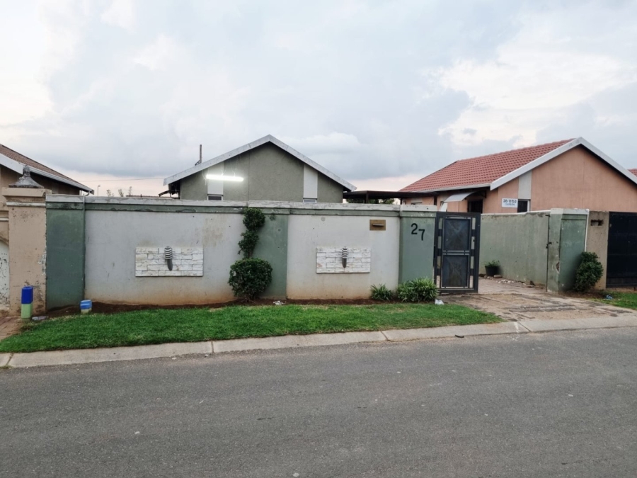 2 Bedroom Property for Sale in Windmill Park Gauteng