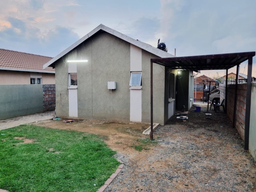 2 Bedroom Property for Sale in Windmill Park Gauteng