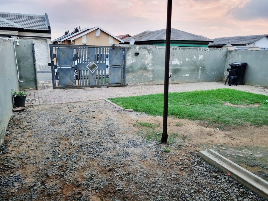 2 Bedroom Property for Sale in Windmill Park Gauteng