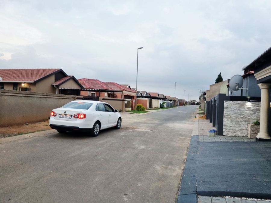 2 Bedroom Property for Sale in Windmill Park Gauteng