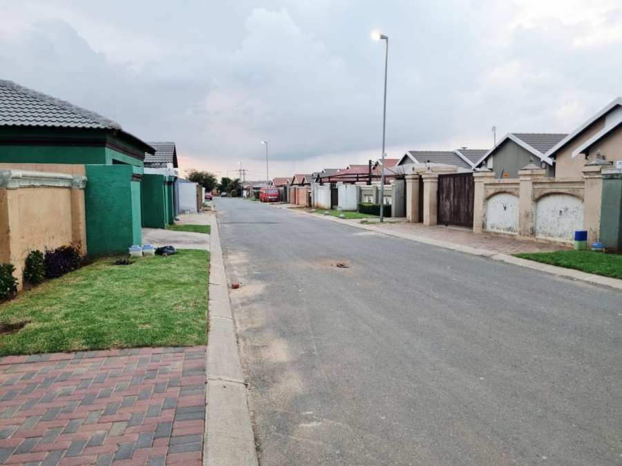 2 Bedroom Property for Sale in Windmill Park Gauteng