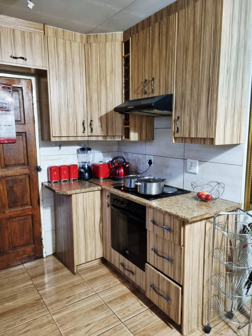 2 Bedroom Property for Sale in Windmill Park Gauteng