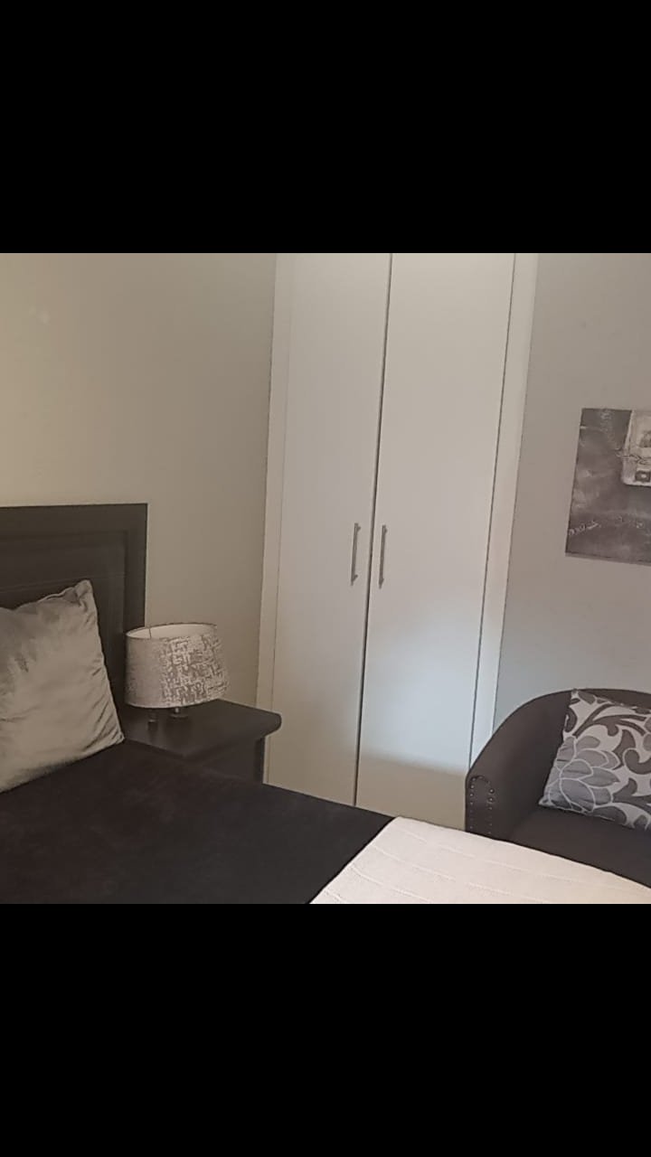 2 Bedroom Property for Sale in Cruywagenpark Gauteng