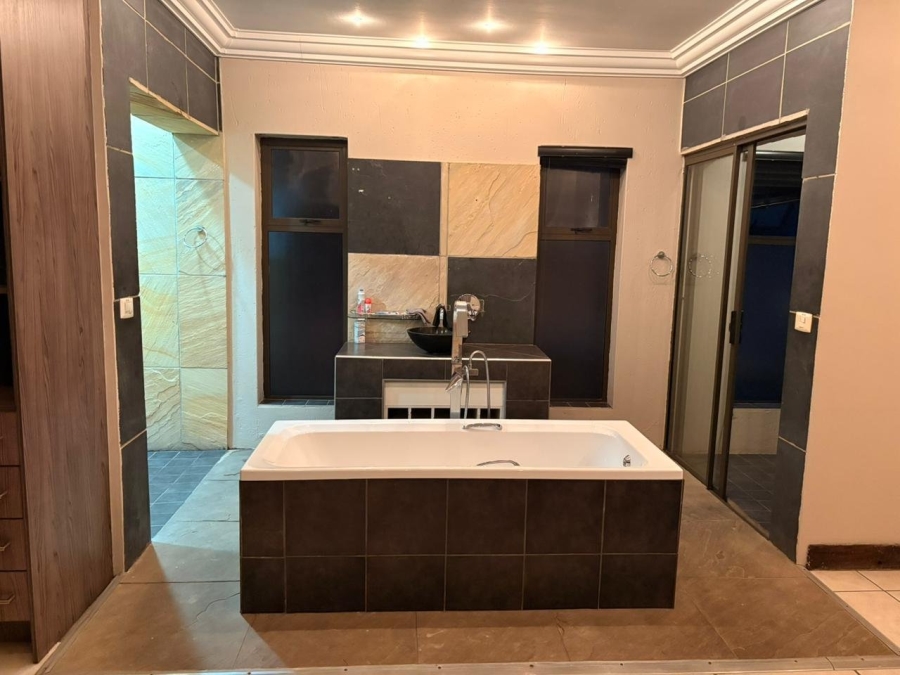 To Let 3 Bedroom Property for Rent in Helderwyk Gauteng