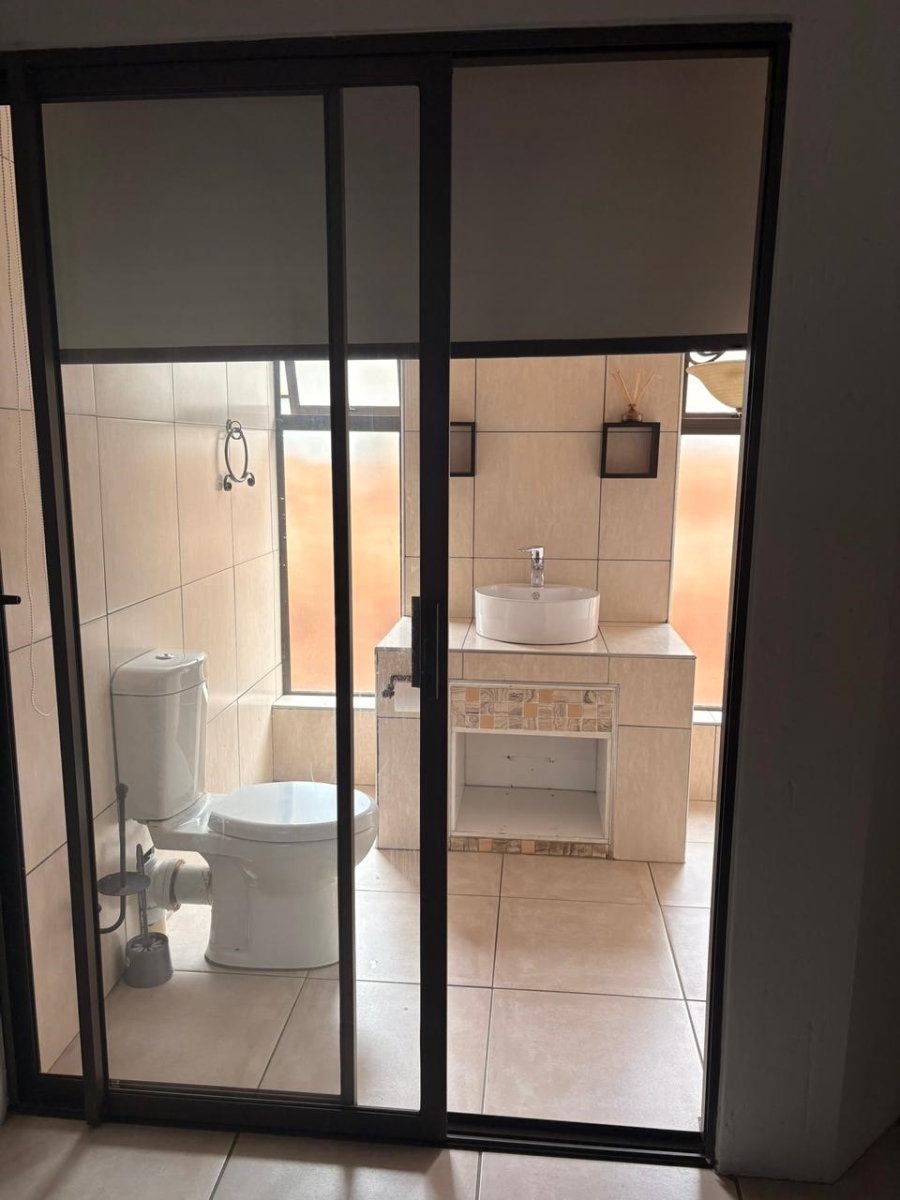 To Let 3 Bedroom Property for Rent in Helderwyk Gauteng