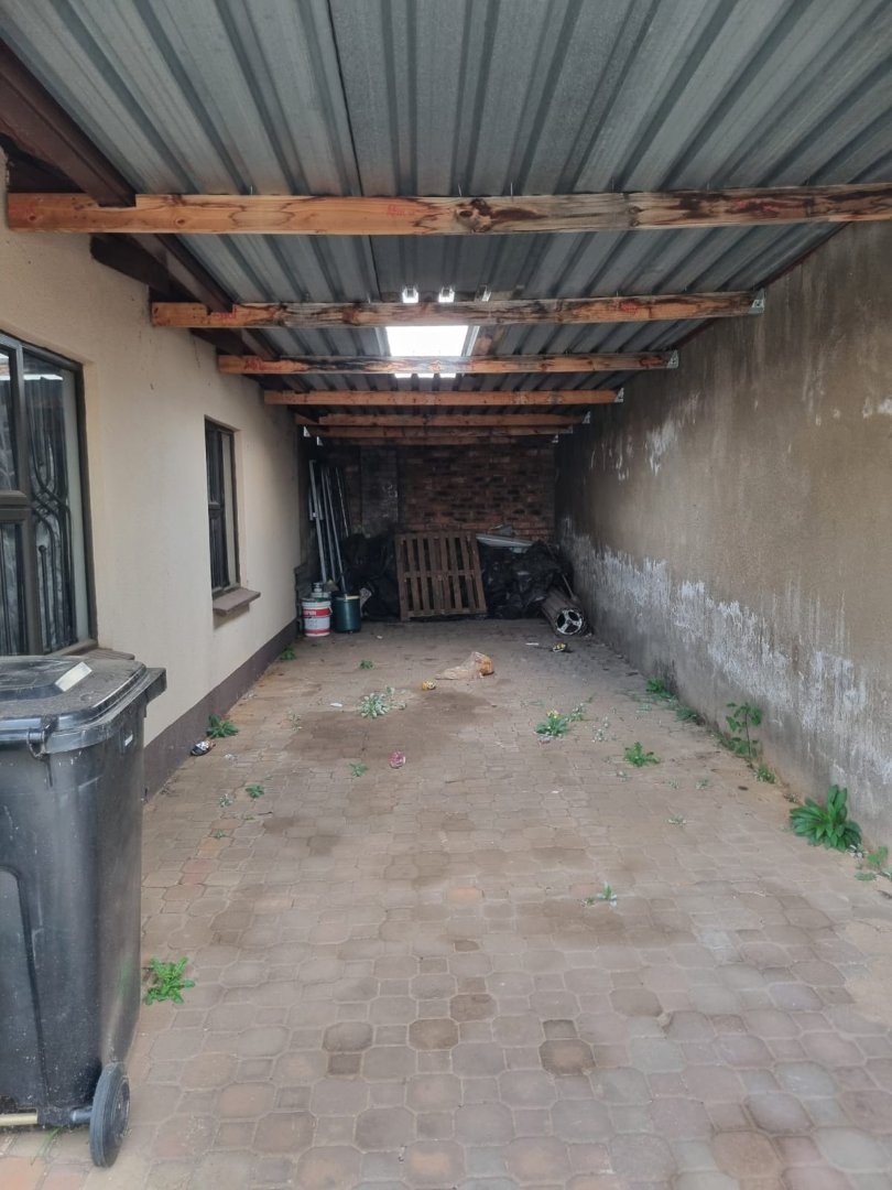 3 Bedroom Property for Sale in Windmill Park Gauteng