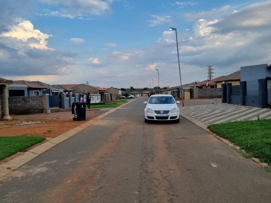 3 Bedroom Property for Sale in Windmill Park Gauteng