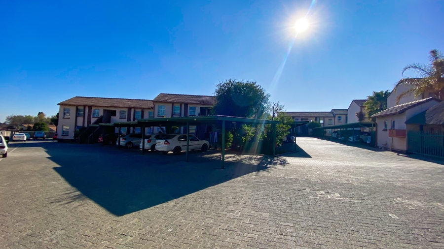 To Let 2 Bedroom Property for Rent in Norkem Park Gauteng