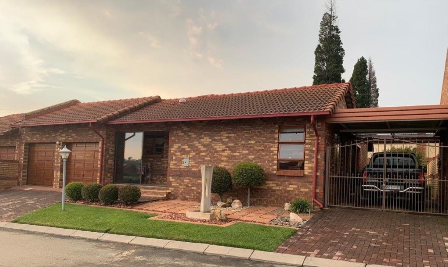 3 Bedroom Property for Sale in Van Riebeeck Park Gauteng