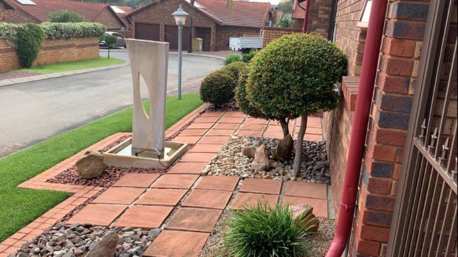 3 Bedroom Property for Sale in Van Riebeeck Park Gauteng