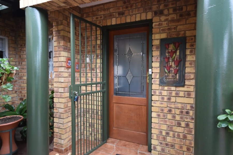 3 Bedroom Property for Sale in Magalieskruin Gauteng