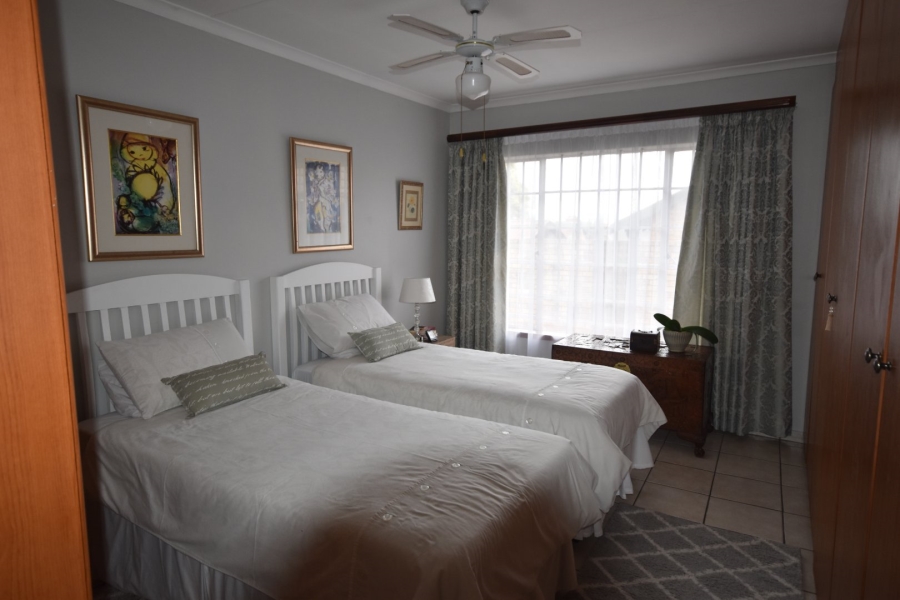 3 Bedroom Property for Sale in Magalieskruin Gauteng