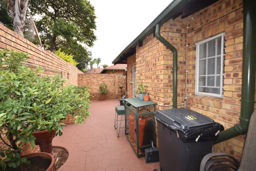 3 Bedroom Property for Sale in Magalieskruin Gauteng
