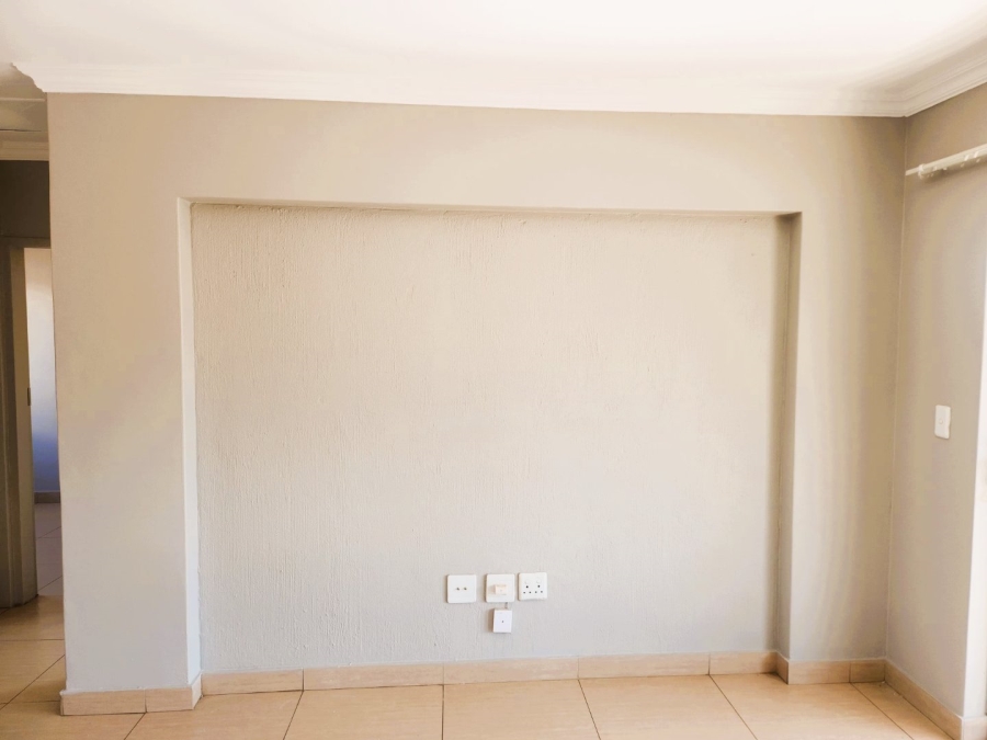 2 Bedroom Property for Sale in Andeon Gauteng