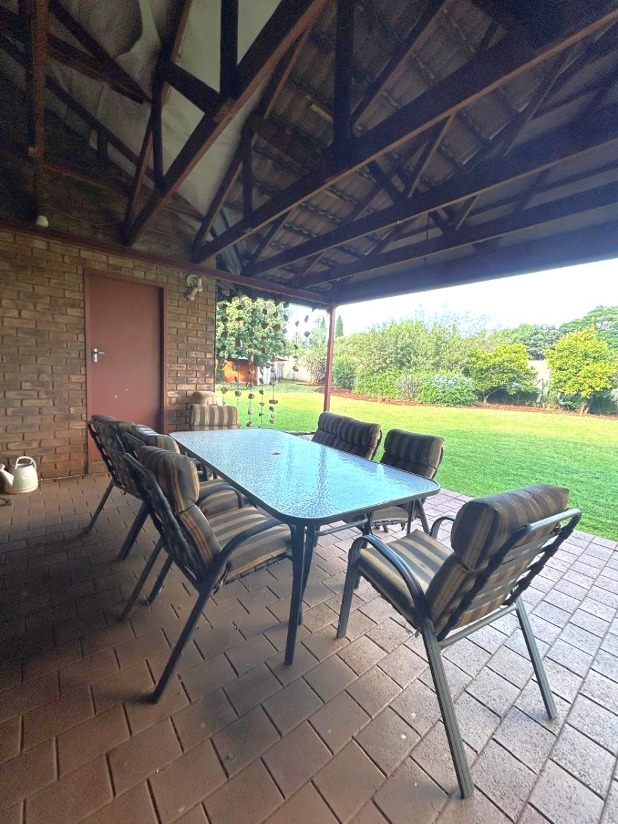 4 Bedroom Property for Sale in Zwartkop Gauteng