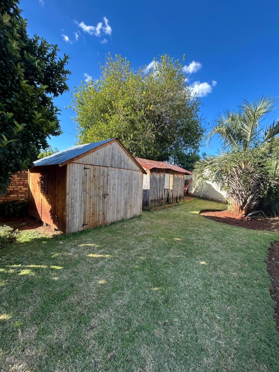 4 Bedroom Property for Sale in Zwartkop Gauteng