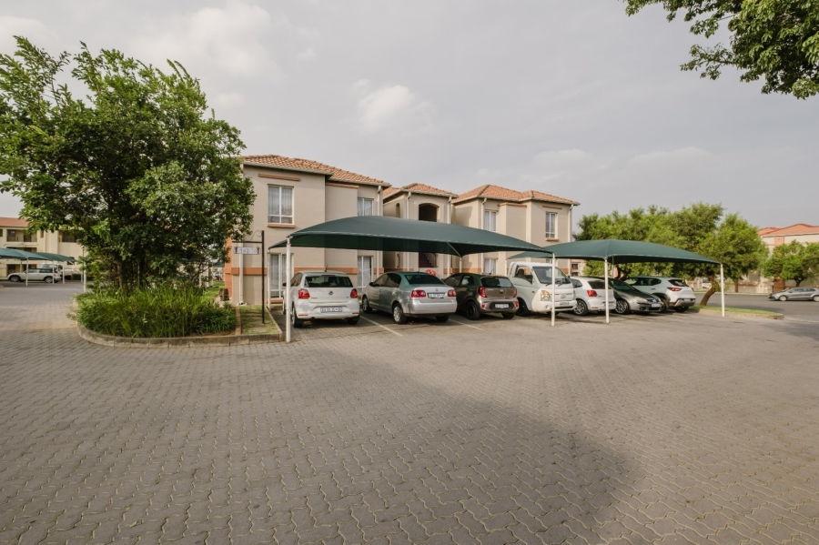 2 Bedroom Property for Sale in Ormonde View Gauteng
