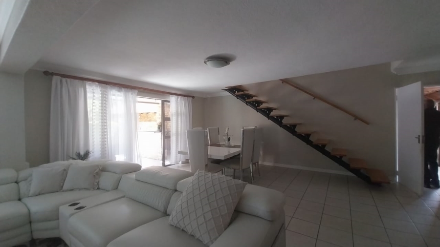 3 Bedroom Property for Sale in Meyersdal Gauteng