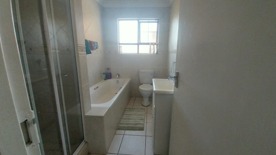 3 Bedroom Property for Sale in Meyersdal Gauteng