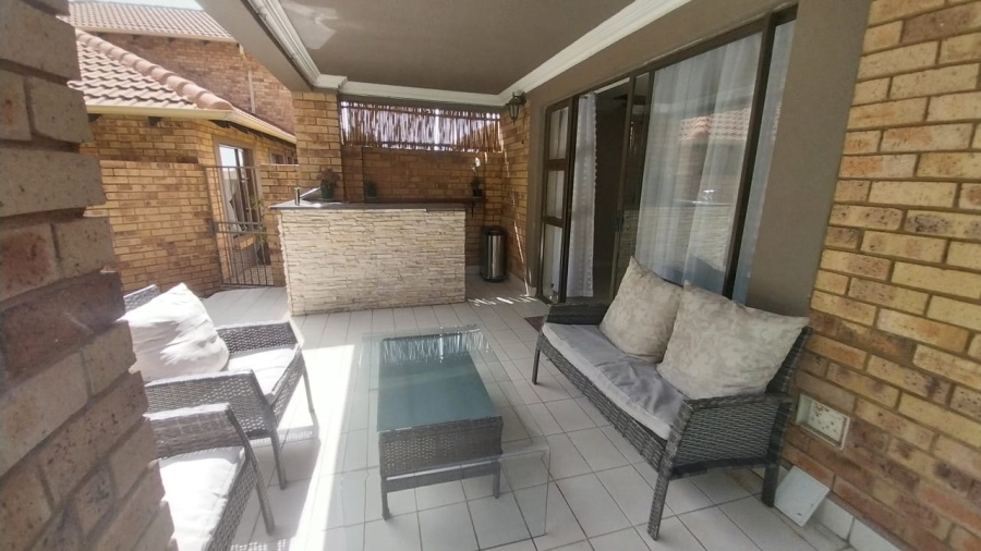 3 Bedroom Property for Sale in Meyersdal Gauteng