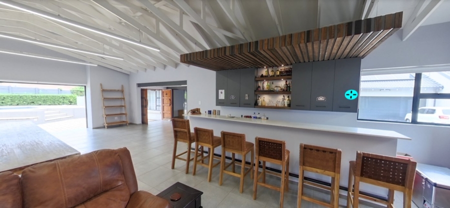 To Let  Bedroom Property for Rent in Waverley Gauteng