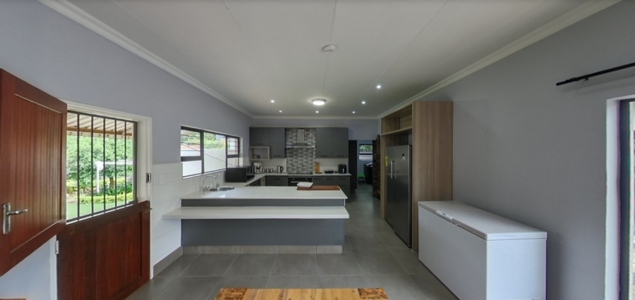 To Let  Bedroom Property for Rent in Waverley Gauteng