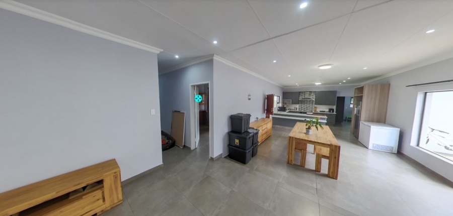 To Let  Bedroom Property for Rent in Waverley Gauteng