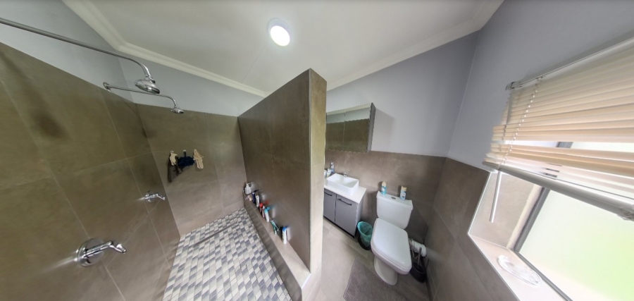 To Let  Bedroom Property for Rent in Waverley Gauteng